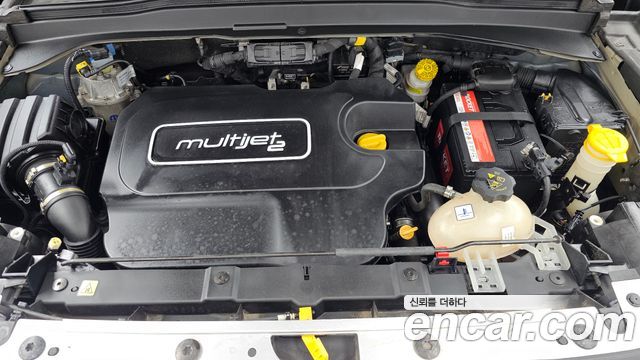 Jeep Renegade 2.0 Diesel Limited AWD 2015 — фото 6