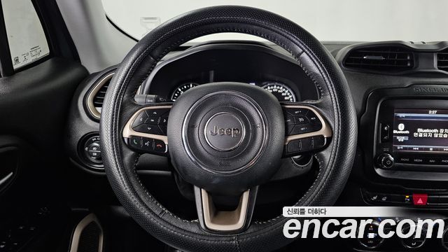 Jeep Renegade 2.0 Diesel Limited AWD 2015 — фото 17