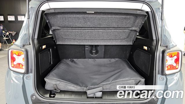 Jeep Renegade 2.0 Diesel Limited AWD 2015 — фото 24