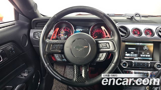 Ford Mustang Coupe 2015 — фото 12