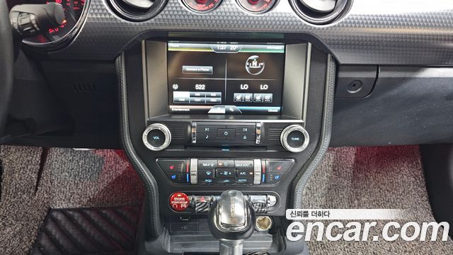 Ford Mustang Coupe 2015 — фото 13