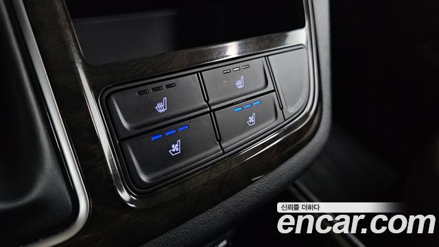 Hyundai Grand Starex Urban 9-Seater Exclusive 2021 — фото 19