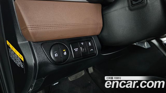 Hyundai Grand Starex Urban 9-Seater Exclusive 2021 — фото 27