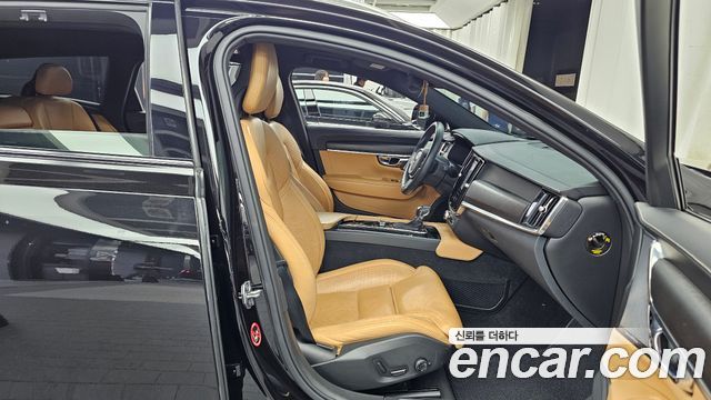 Volvo V90 Cross Country T5 Pro AWD 2018 — фото 32