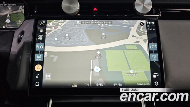 Land Rover Range Rover Velar 3.0 P400 Dynamic HSE 2024 — фото 15