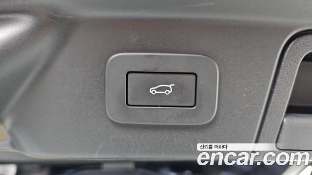Land Rover Range Rover Velar 3.0 P400 Dynamic HSE 2024 — фото 20
