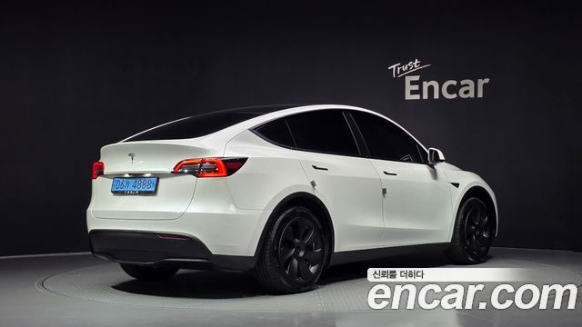 Tesla Model Y Standard Range RWD 2021 — фото 2