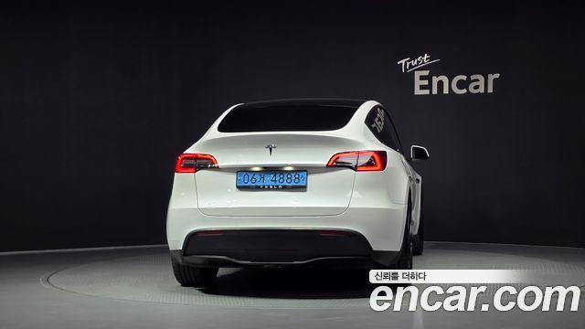 Tesla Model Y Standard Range RWD 2021 — фото 4