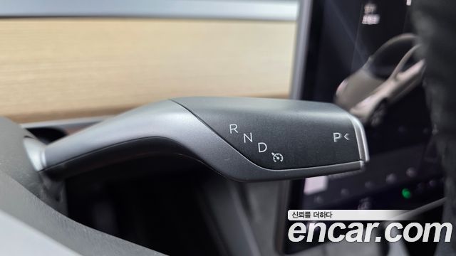 Tesla Model Y Standard Range RWD 2021 — фото 9