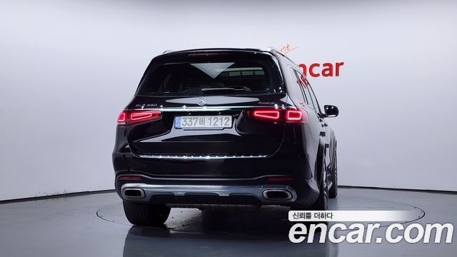 Mercedes-Benz GLS-Class (X167) GLS580 4MATIC 2021 — фото 4