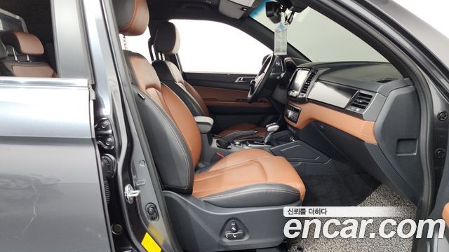 KG Mobility (SsangYong) Rexton Sports Khan Diesel 2.2 4WD Noblesse (5-Link) 2021 — фото 11