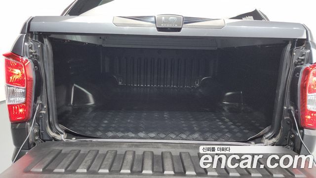 KG Mobility (SsangYong) Rexton Sports Khan Diesel 2.2 4WD Noblesse (5-Link) 2021 — фото 20