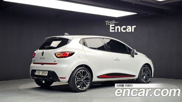 Renault Korea Clio Intens 2018 — фото 2