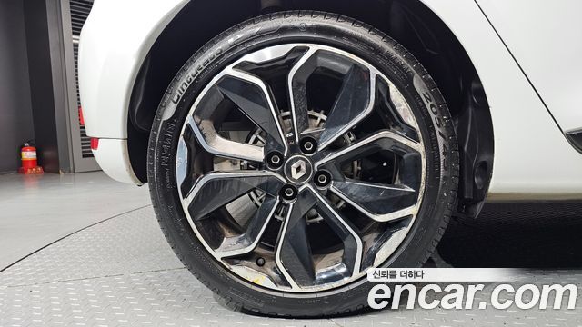 Renault Korea Clio Intens 2018 — фото 5