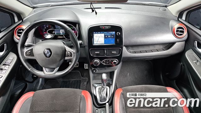 Renault Korea Clio Intens 2018 — фото 7
