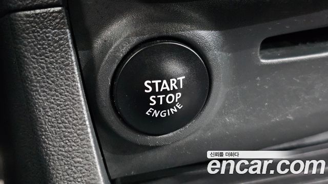 Renault Korea Clio Intens 2018 — фото 18