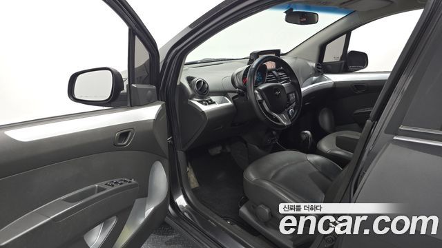 Chevrolet Spark Spark S LS+ 2014 — фото 10