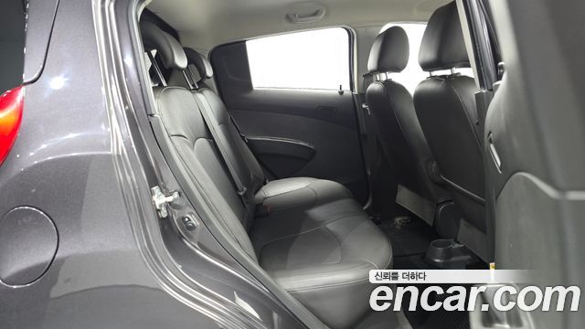 Chevrolet Spark Spark S LS+ 2014 — фото 12