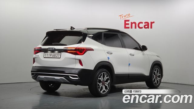 Kia Seltos Gasoline 1.6 Turbo 2WD Signature 2023 — фото 2