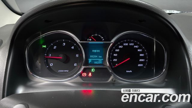 Chevrolet Captiva 2WD LS 2015 — фото 8