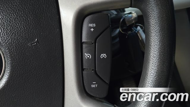 Chevrolet Captiva 2WD LS 2015 — фото 15
