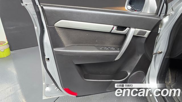 Chevrolet Captiva 2WD LS 2015 — фото 24