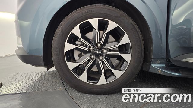 Kia Carnival (IV) Gasoline 9-Seater Noblesse 2023 — фото 5