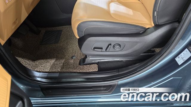 Kia Carnival (IV) Gasoline 9-Seater Noblesse 2023 — фото 33