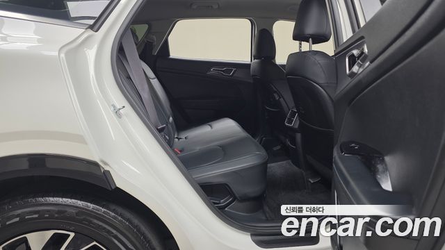 Kia Sportage Hybrid (V) Nobleless 2WD 2023 — фото 11