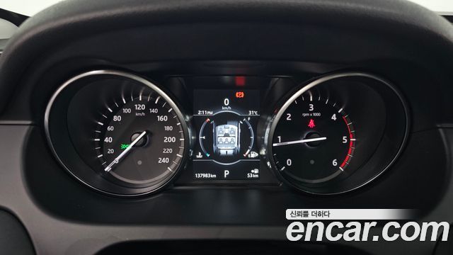 Land Rover Discovery Sport 2.0 TD4 SE 2017 — фото 8