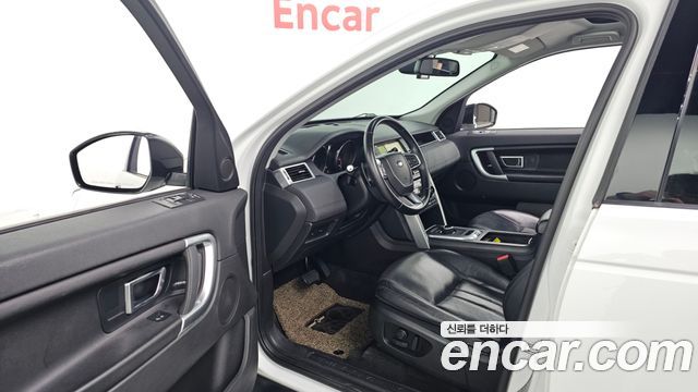 Land Rover Discovery Sport 2.0 TD4 SE 2017 — фото 10