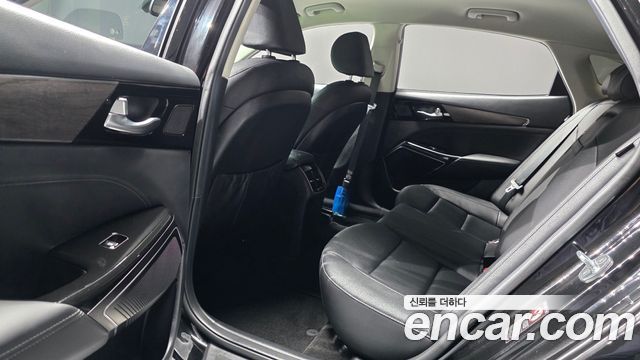 Kia K7 Premier 3.0 LPI Standard(Rented Car) 2021 — фото 12