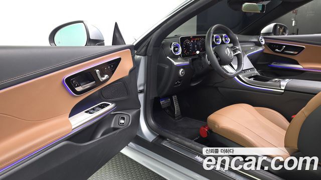 Mercedes-Benz CLE-Class (C236) CLE200 Cabriolet 2025 — фото 10
