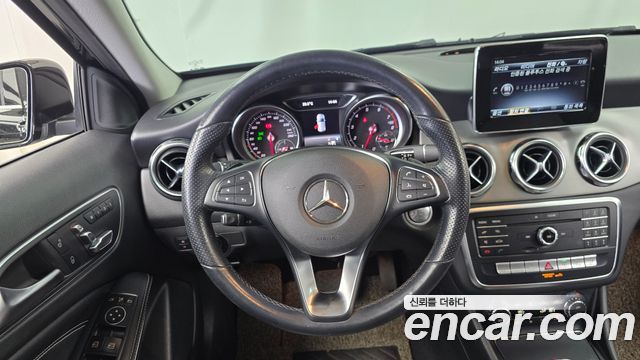 Mercedes-Benz GLA-Class (X156) GLA220 2019 — фото 13