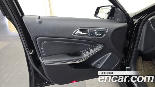Mercedes-Benz GLA-Class (X156) GLA220 2019 — фото 24
