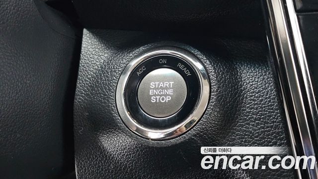 KG Mobility (SsangYong) Very New Tivoli Gasoline 1.5 2WD V1 2021 — фото 24