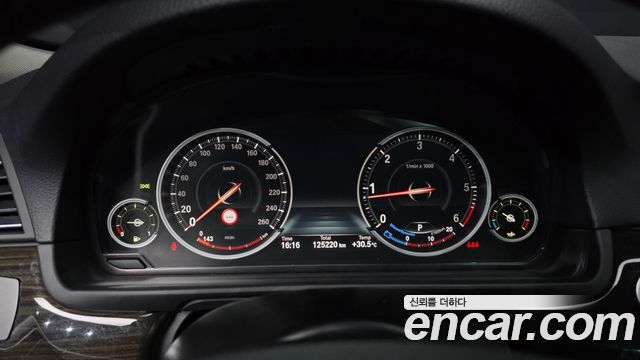 BMW 5 Series (F10) 520d Luxury Plus 2015 — фото 8