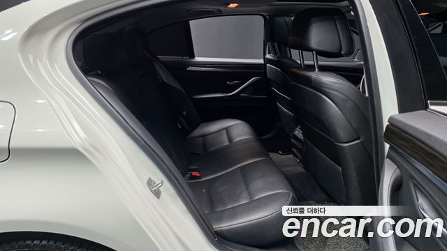 BMW 5 Series (F10) 520d Luxury Plus 2015 — фото 12