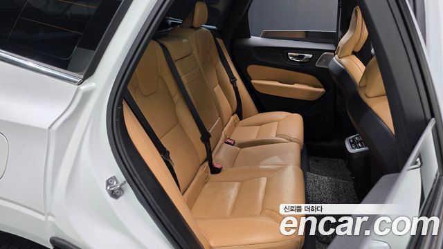 Volvo XC60 (II) D5 Inscription 2019 — фото 15