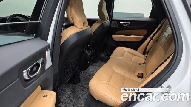 Volvo XC60 (II) D5 Inscription 2019 — фото 16
