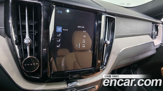Volvo XC60 (II) D5 Inscription 2019 — фото 20