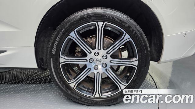 Volvo XC60 (II) D5 Inscription 2019 — фото 27