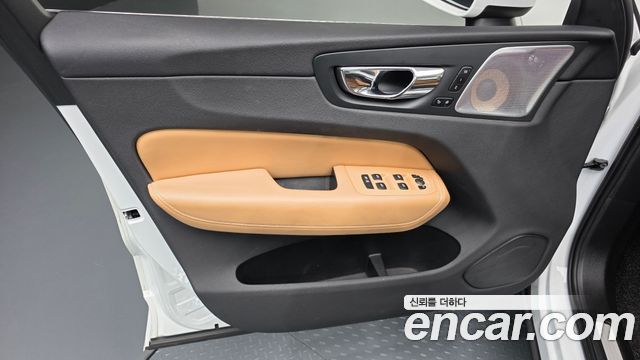 Volvo XC60 (II) D5 Inscription 2019 — фото 30