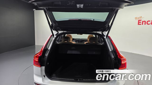 Volvo XC60 (II) D5 Inscription 2019 — фото 40