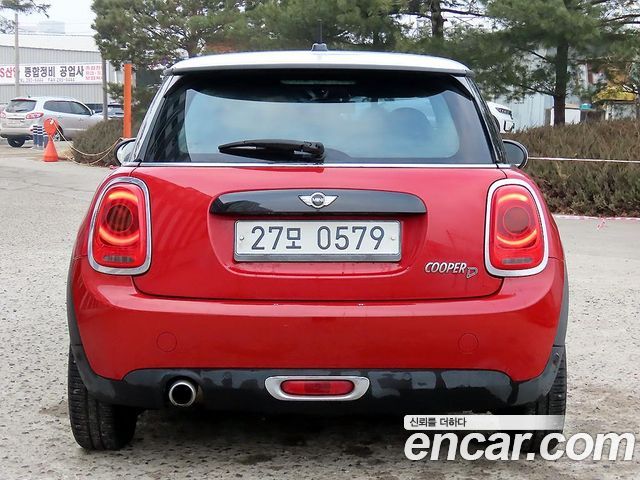 MINI Cooper D Mid 3rd 2016 — фото 4