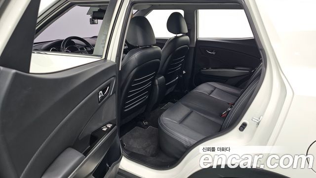 KG Mobility (SsangYong) Tivoli Diesel LX 2WD 2017 — фото 12