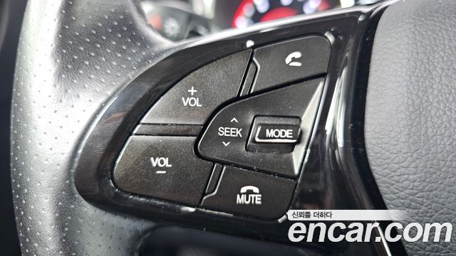 KG Mobility (SsangYong) Tivoli Diesel LX 2WD 2017 — фото 17