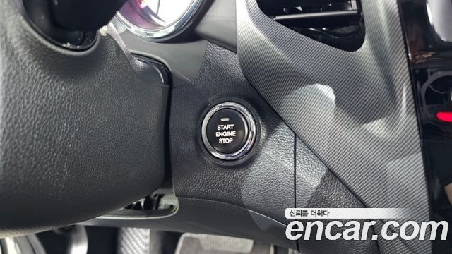 KG Mobility (SsangYong) Tivoli Diesel LX 2WD 2017 — фото 19