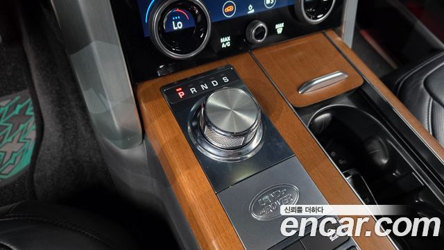 Land Rover Range Rover (IV) 5.0 SC AB 2018 — фото 9