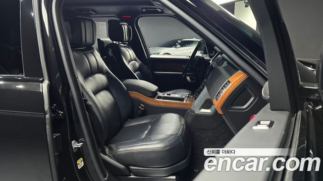 Land Rover Range Rover (IV) 5.0 SC AB 2018 — фото 10